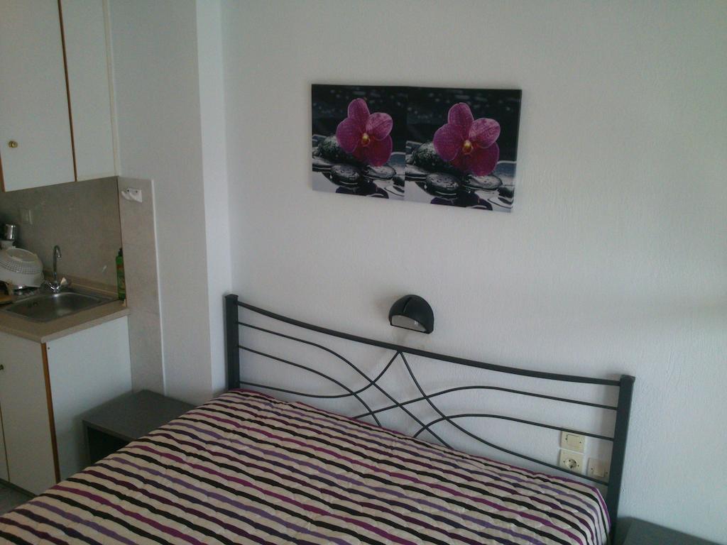 Vicky Rooms Paralia Dionisiou Pokój zdjęcie