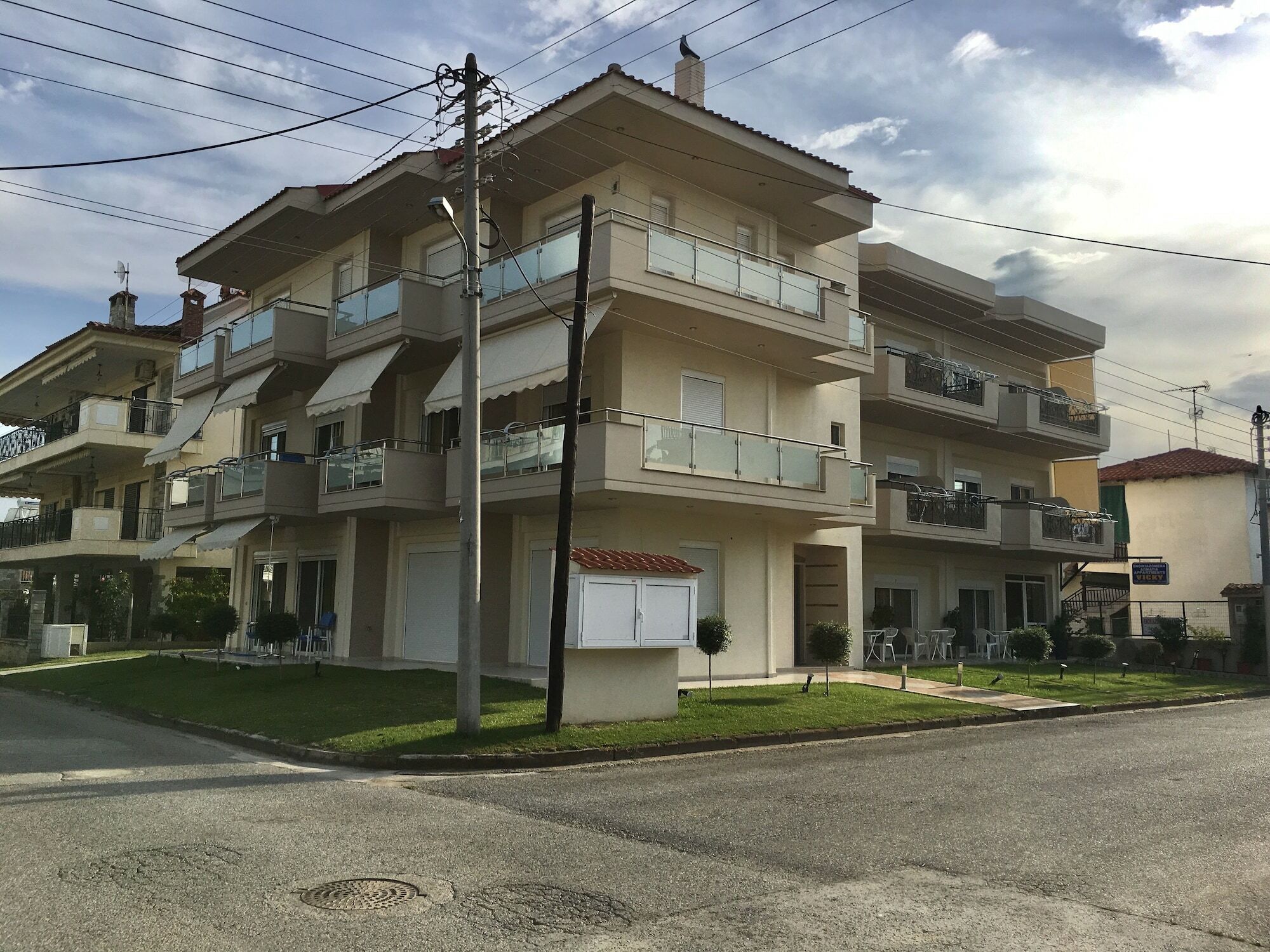 Vicky Rooms Paralia Dionisiou Zewnętrze zdjęcie